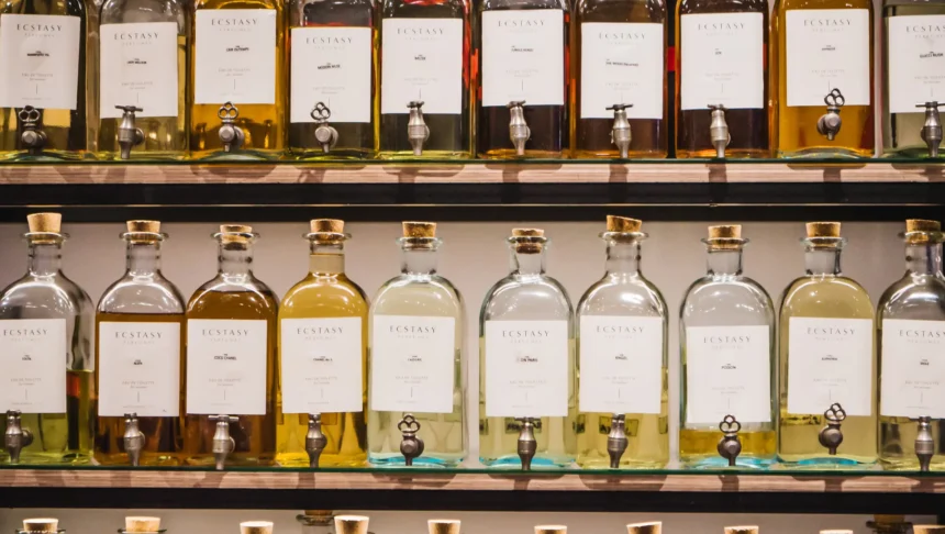 Μεγάλη συλλογή αρωμάτων Ecstasy
