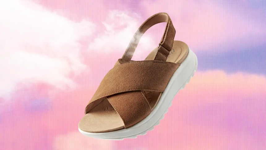 Σανδάλια Clarks στο κατάστημα Tag